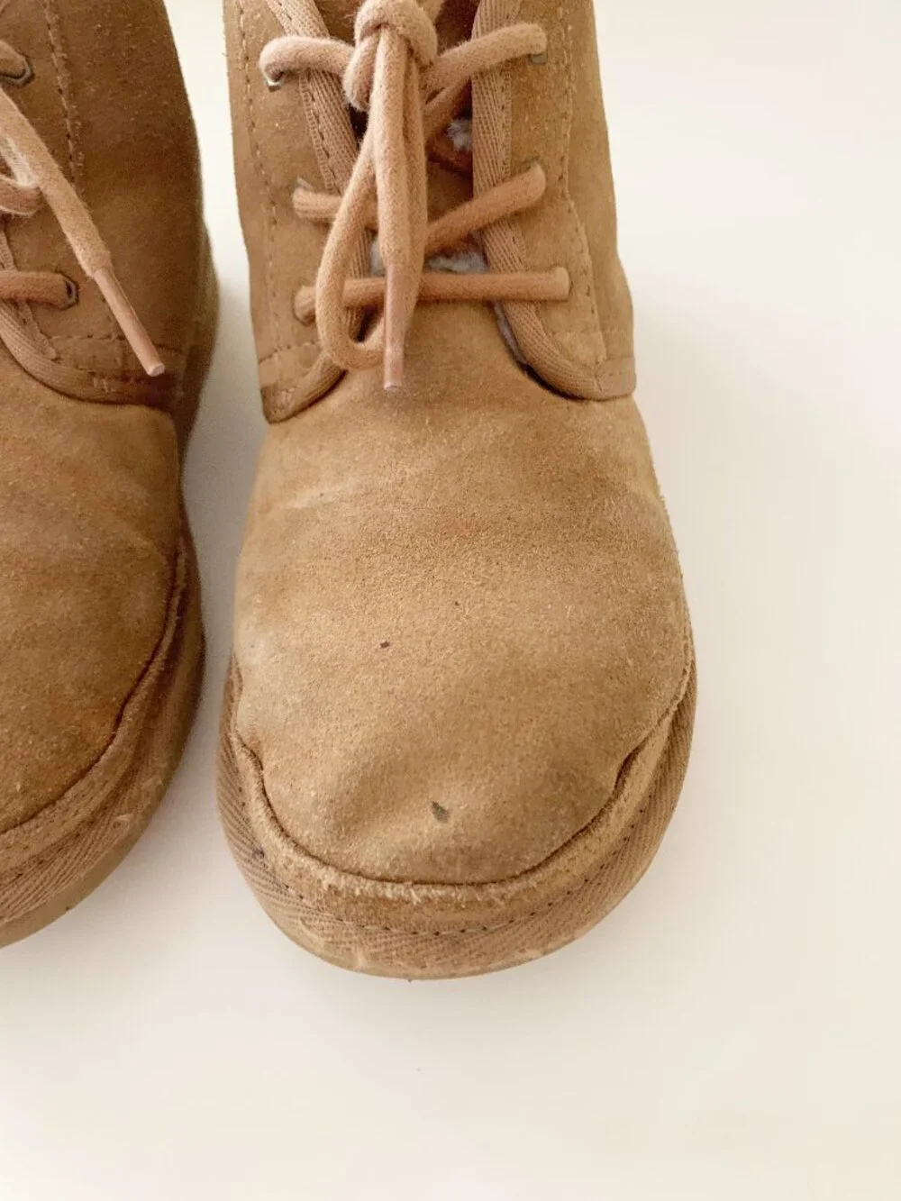 UGG Neumel II Sheepskin Chukka Boots • Kids 3